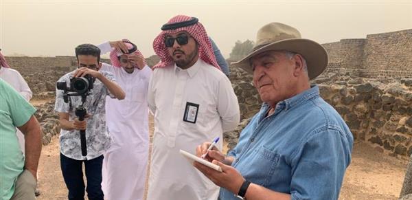زاهي حواس يتفقد المواقع السعودية الأثرية