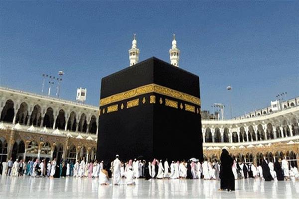 وزير الداخلية السعودي يؤكد نجاح موسم العمرة