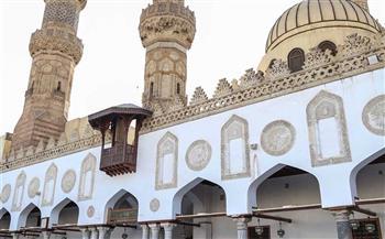 خطيب الأزهر: من عدم الرضا الانسياق وراء من زعم الحصول على أرباح