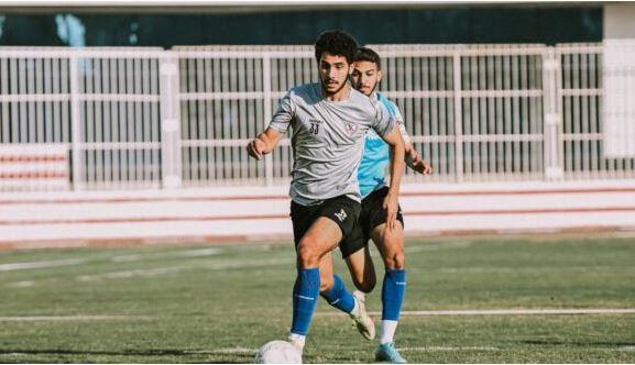 لاعبو الزمالك يخوضون تقسيمة قوية