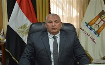 محافظ الوادي الجديد ورئيس «البنك الزراعى» يتفقدان أعمال تطوير البنك الزراعي المصري