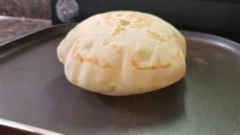 طريقة عمل الخبز العربى