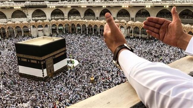 هل طلب الدعاء من الآخرين وشفاعتهم يعتبر شركًا بالله تعالى؟.. الإفتاء توضح