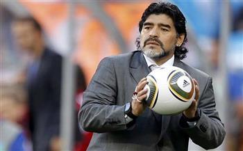 مارادونا يتصدر الصحف بـ«متحف متحرك» بعد عام من وفاته