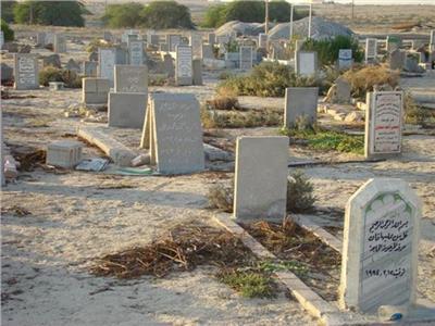 هل غرس الزرع الأخضر بجوار القبر يخفف عن الميت؟