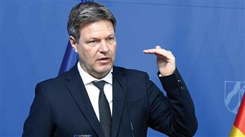   وزيرالاقتصاد الألماني: خيبة أمل إزاء عدم موافقة الاتحاد الأوروبي على الحظر النفطي ضد روسيا