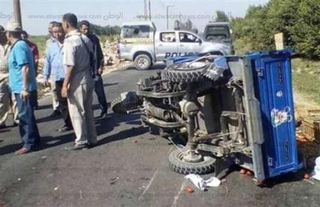 إصابة 7 أشخاص بسبب حادث انقلاب تروسيكل فى التجمع