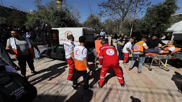 الهلال الأحمر: إصابة 6 مواطنين خلال اعتداء إسرائيلى