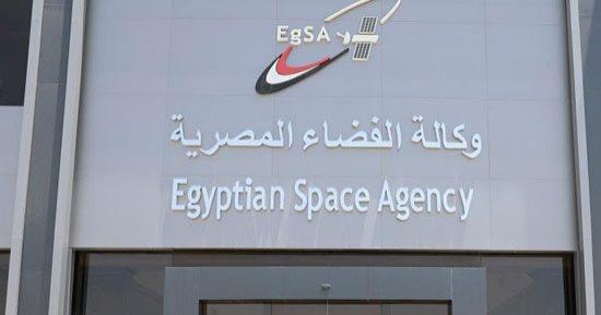 تعاون علمي بين وكالة الفضاء المصرية ونظيرتها بجنوب إفريقيا في مجالات تكنولوجيا الفضاء