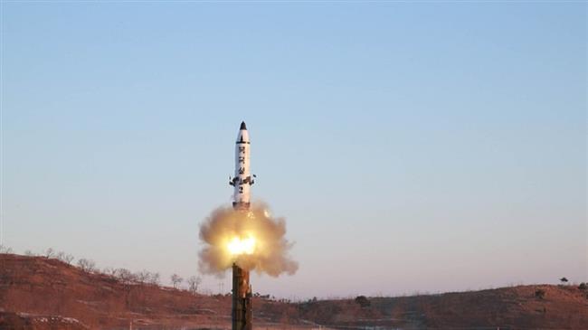كوريا الشمالية تطلق صاروخًا باتجاه بحر اليابان