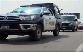   حقيقة طلاء إحدي السيارات بالألوان الخاصة بسيارات الشرطة بالقاهرة