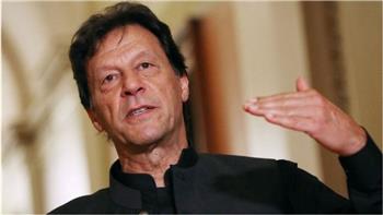   عمران خان يطالب بإجراء انتخابات باكستانية جديدة خلال 6 أيام