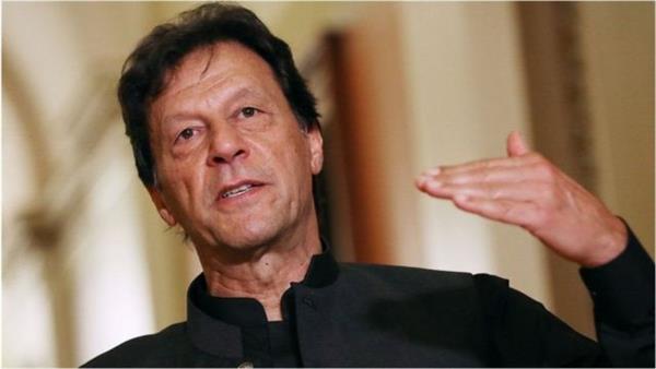 عمران خان يطالب بإجراء انتخابات باكستانية جديدة خلال 6 أيام