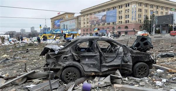 مقتل وإصابة 15 شخصًا في قصف على مركز مدينة "خاركيف" الأوكرانية