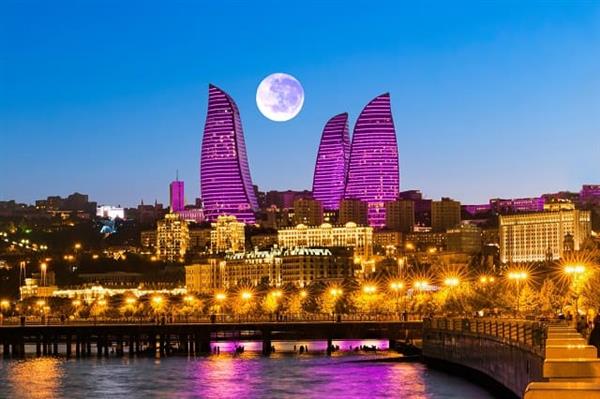 أذربيجان تحتفل بيوم الاستقلال تزامناً مع مرور 30 عاما على إقامة العلاقات الدبلوماسية مع مصر