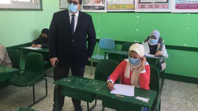 ٤٥٥٣طالب وطالبة يؤدون الامتحان بمجالات الشهادات الثانوية الفنية بمطروح غدا