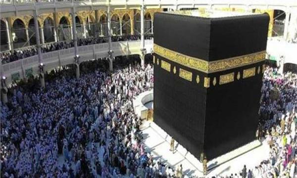 الشمس تتعامد على الكعبة المشرفة اليوم