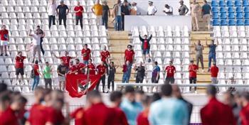 جماهير الأهلي تؤازر اللاعبين من المدرجات في المران