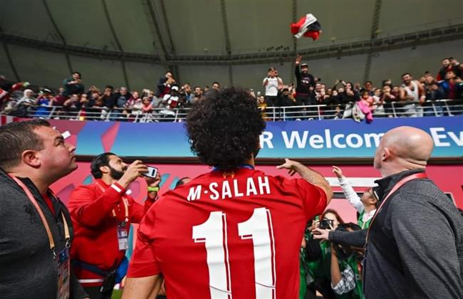 ناقد رياضى : الجماهير ترفع علم مصر وتهتف لـ محمد صلاح
