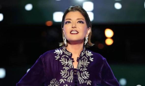 سميرة سعيد تروج «ليلا روح» بالزي المغربي