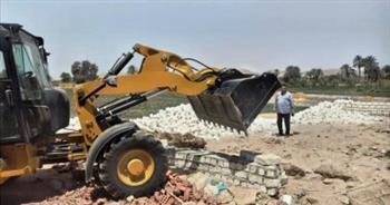 إزالة مخالفات على قطعتي أرض زراعية بالإسكندرية