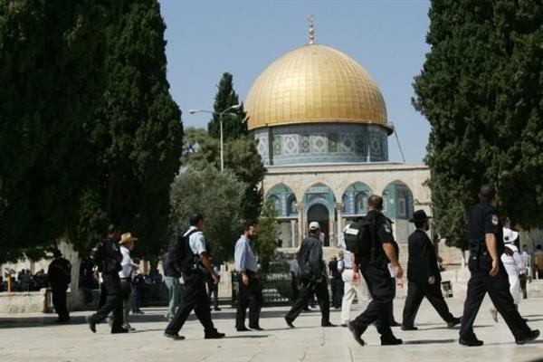 البرلمان العربي يدين اقتحام المستوطنين الإسرائيليين لباحات المسجد الأقصى