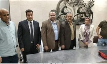 إحباط محاولة تهريب سجائر الكترونية داخل حقائب راكب بمطار سوهاج