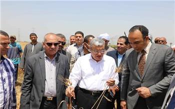 محافظ المنيا: توريد 28 ألف طن قمح بشون وصوامع المحافظة منذ بداية الموسم