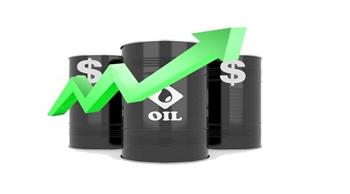   ارتفاع كبير في أسعار النفط خلال بداية التعاملات اليوم الاثنين 