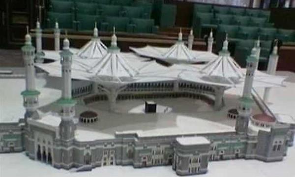 أكبر مظلة فى العالم بالمسجد الحرام لتغطية صحن المطاف