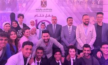رئيس جامعة القناة يكرم الطلاب المبدعين حاصدي جوائز "إبداع ١٠" 