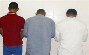 حبس 3 عاطلين لحيازتهم كمية من الحشيش بقصد الاتجار بها شرق الإسكندرية