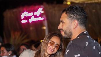 نيللي كريم تحتفل بعيد ميلاد زوجها هشام عاشور