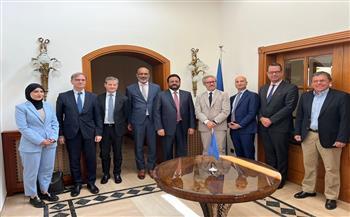   مجلس القيادة الرئاسي اليمني يبحث مع سفراء الاتحاد الأوروبي فرص إحلال السلام
