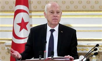   الرئيس التونسي يبحث ورئيسة الوزراء ملفات السياحة والزراعة والاستفتاء على الدستور