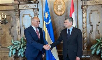   السفير المصري في بودابست يلتقي برئيس البرلمان المجري