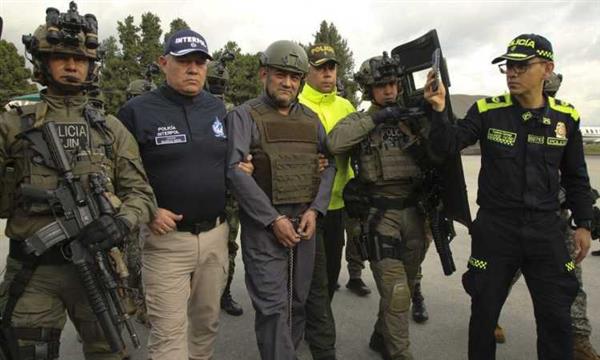 كولومبيا: تسليم زعيم أخطر عصابة لـ تجارة المخدرات فى العالم