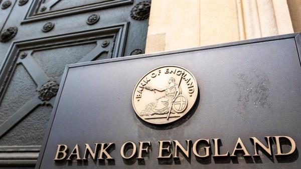 بنك إنجلترا يرفع سعر الفائدة إلى أعلى مستوى منذ 13 عاما