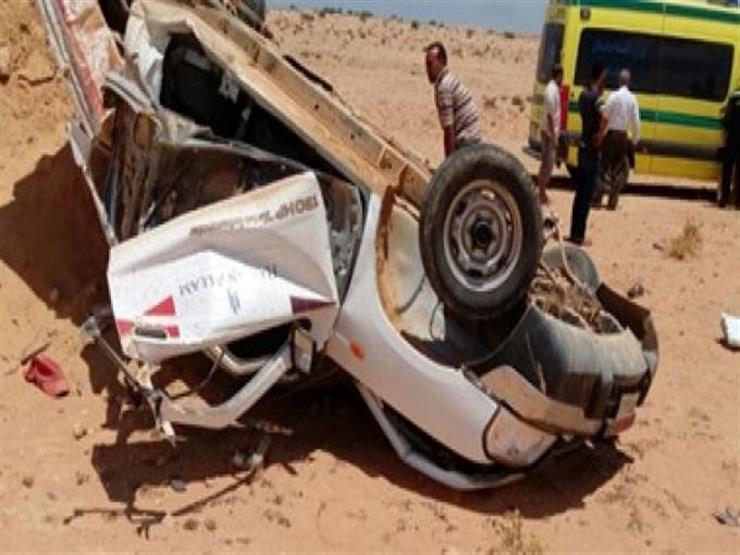 إصابة فتاتين بانقلاب سيارة ربع نقل  ببني سويف