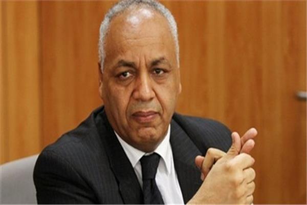 مصطفى بكري: مصر تحتاج تحريك أسعار الفائدة بعد قرار الفيدرالي الأمريكي