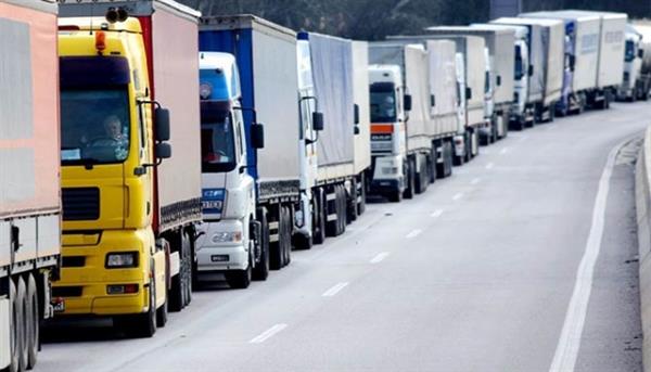 بيلاروسيا تحظر شركات النقل من نقل البضائع كبيرة الحجم عبر البلاد