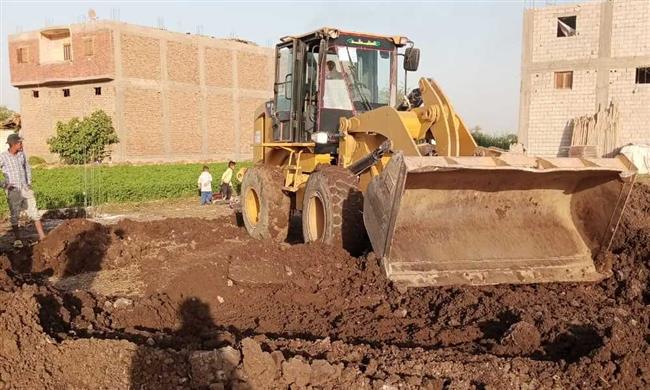 محافظ أسيوط يعلن التصدي لـ 6 حالات تعد على أراض زراعية