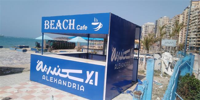 محافظ الإسكندرية: استبدال الوحدات الشاطئية الخشبية المتهالكة بأخرى جديدة موحدة الشكل 