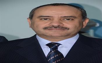   وزير الطيران يهنئ العاملين بمصر للطيران بمناسبة العيد الـ90 للشركة