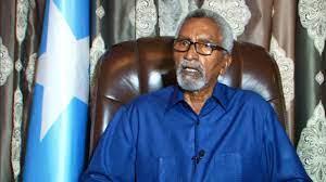   "الشيوخ الصومالى" يبحث مع قائدي الجيش والشرطة عملية تأمين عملية الانتخابات