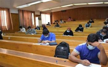   الحكومة تنفى حرمان طلاب الجامعات من أداء الامتحانات حال عدم سداد المصروفات