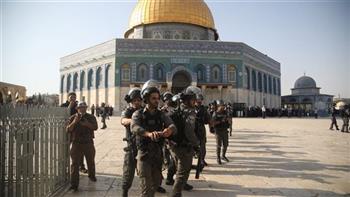   الاحتلال الإسرائيلي يعتقل 3 فلسطينيين جنوب المسجد الأقصى 