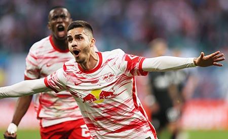 فوز لايبزيج على أوجسبورج 4/صفر في الدوري الألماني