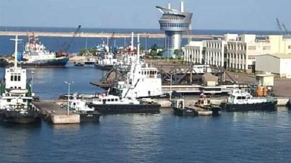 تداول 19 سفينة للحاويات والبضائع العامة بميناء دمياط