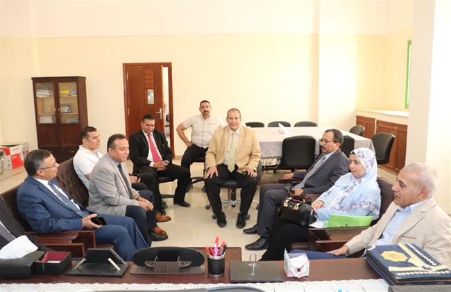 جامعة سوهاج تستقبل لجنة الأعلى للجامعات لتقييم الأداء بكلية الحاسبات والذكاء الاصطناعي 